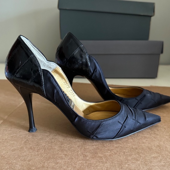 High Heel with Eel Leather. Made in Korea. Size 6.5 - Picture 2 of 6